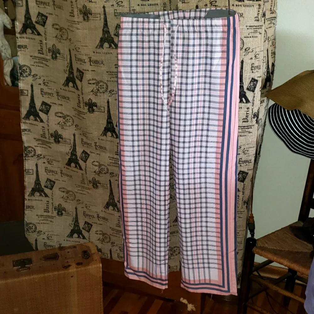 Victoria's Secret | Lounge Pant - Picture 2 of 11